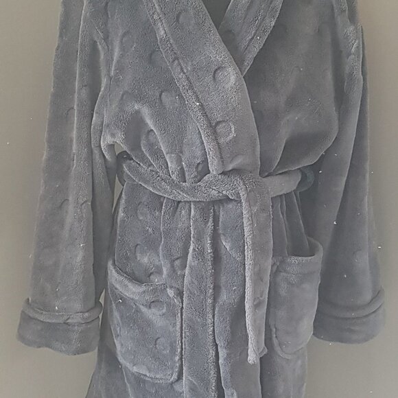 Betsey Johnson Plush Robe - Picture 1 of 3